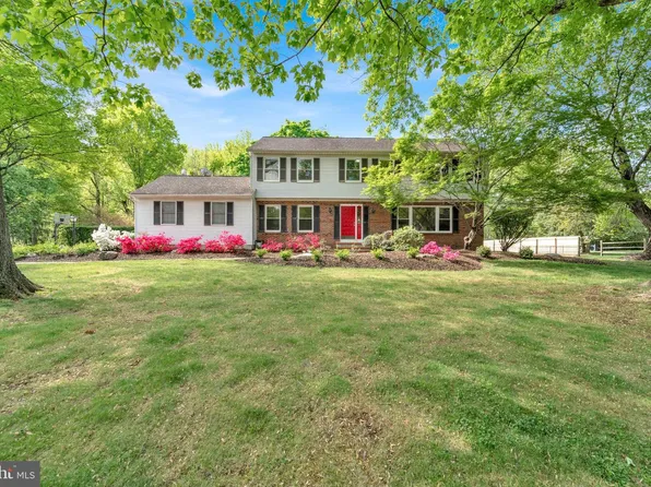 6 Indian Run Rd, Princeton Junction, NJ 08550
