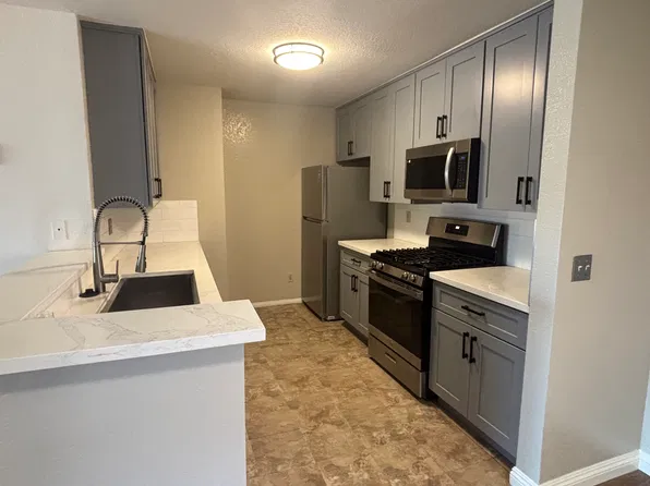 5810 W Olympic Blvd #301, Los Angeles, CA 90036