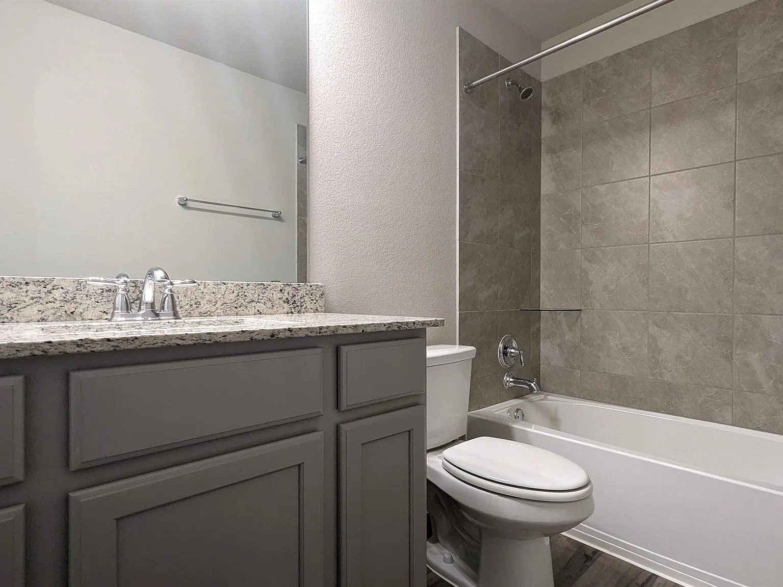 8816 Glade Dr — Photo 4