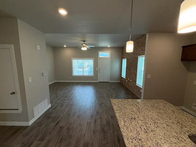3415 Fenway Cir — Photo 4