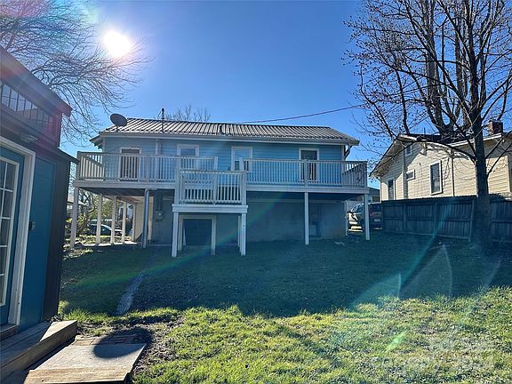 3rd image of 908 Highland Ave