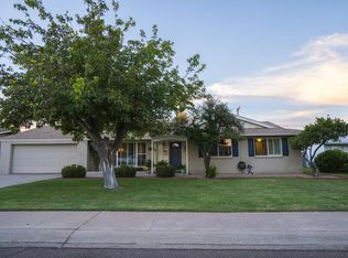 2902 E Shangri La Rd, Phoenix, AZ 85028