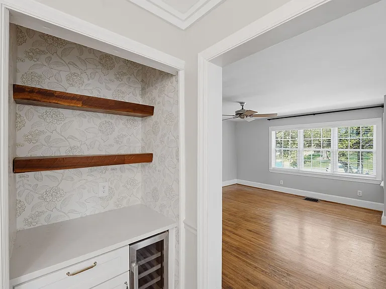 2214 Arnold Dr — Photo 20