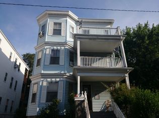 7 Glendale St, Dorchester, MA 02125