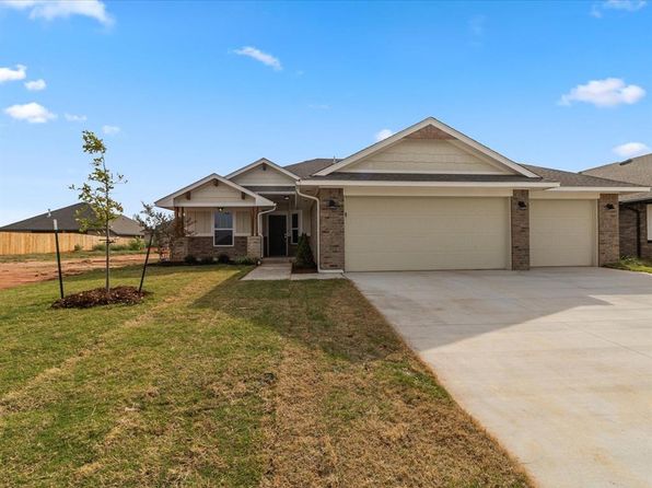 528 Hackberry Ln