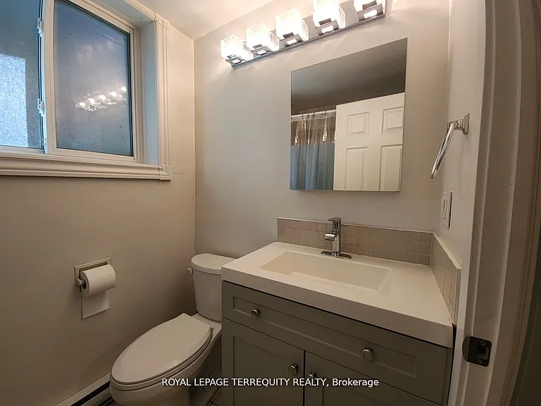 207 Trent St E #2 — Photo 17