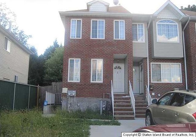 1st image of 120 Seneca St
