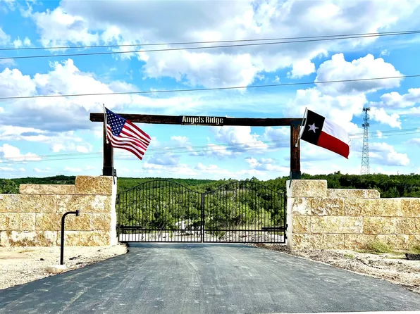 256 Clinch Dr, Fischer, TX 78623
