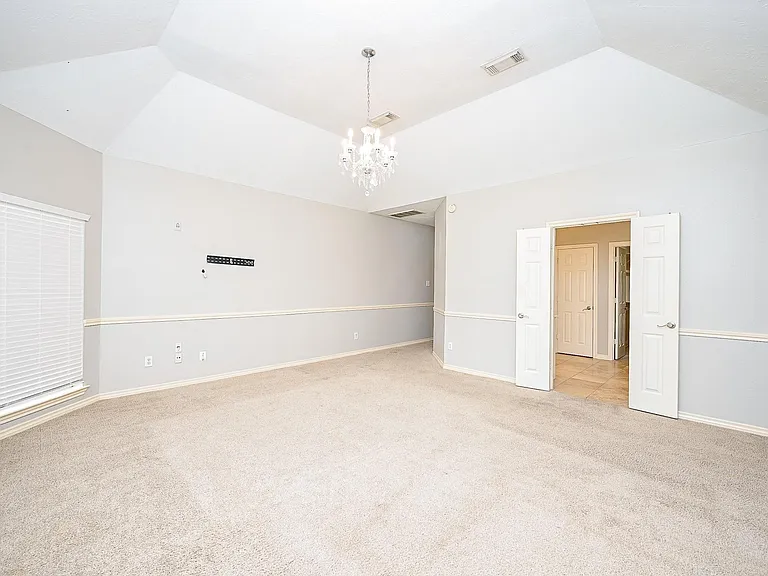 8135 Cove Timbers Ln — Photo 15