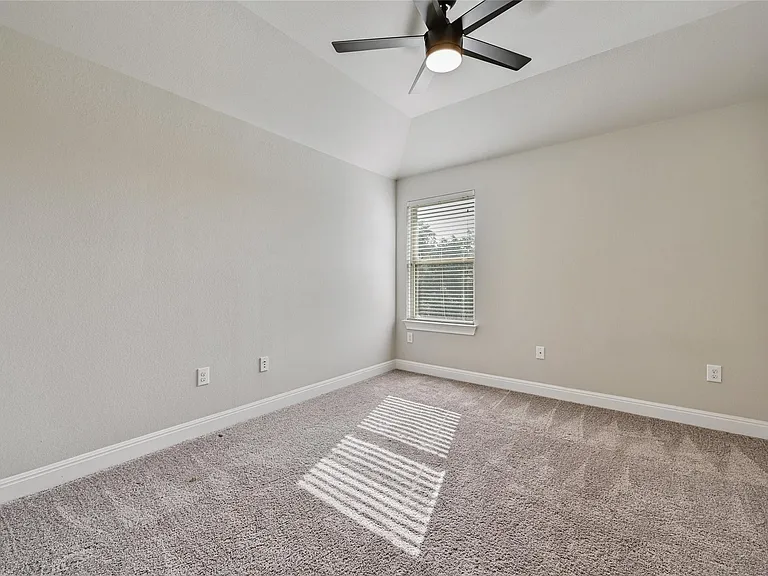 1320 Goldilocks Ln — Photo 25