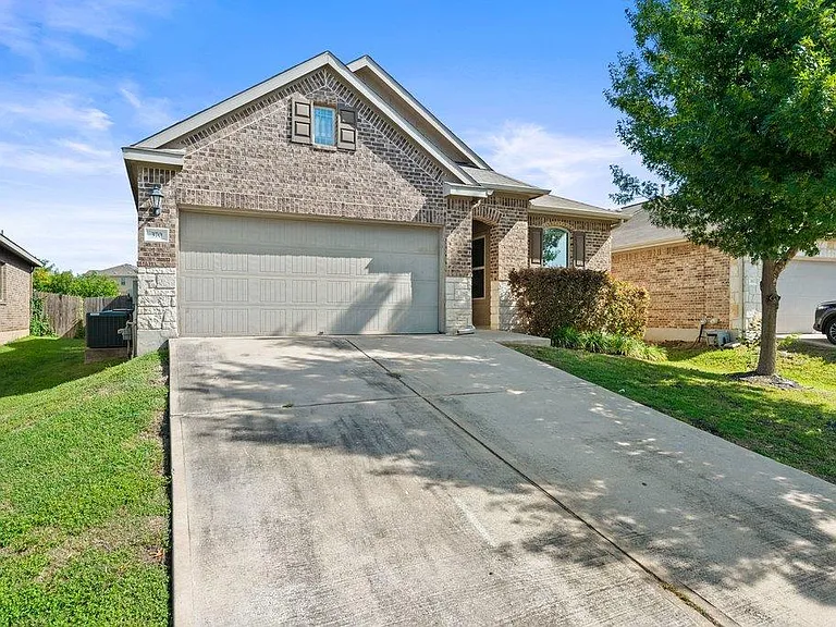 370 Vermilion Marble Trl — Photo 1