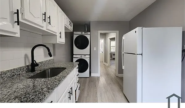 2 bed, 1000 sqft, $1,495 — Photo 2