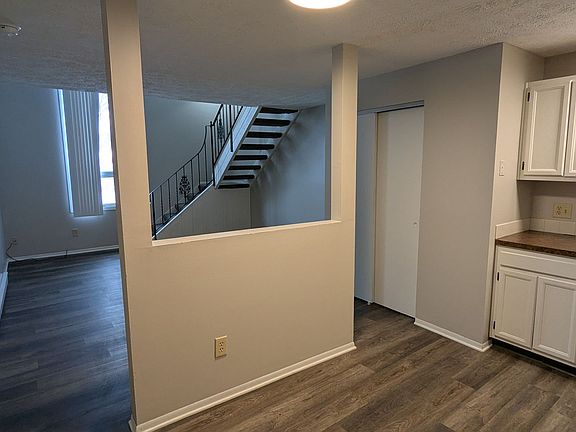 3rd image of 819 Kerns Dr NE APT B