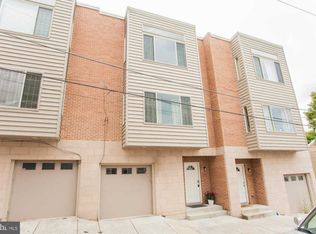 271 Grape St, Philadelphia, PA 19128