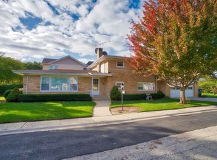 4355 W Jarvis Ave, Lincolnwood, IL