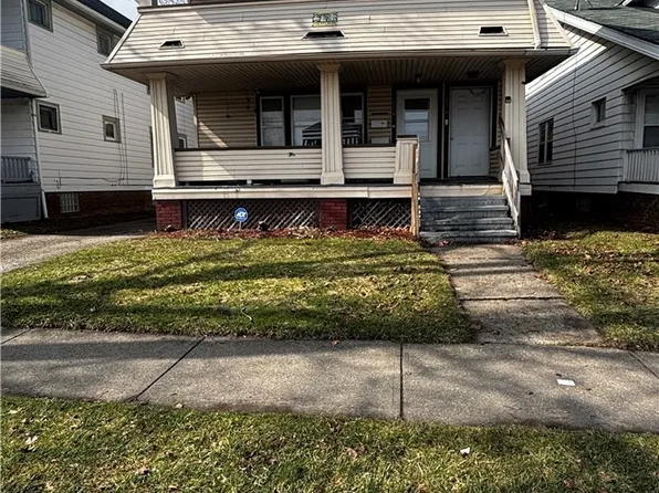 3234 W 110th St, Cleveland, OH 44111