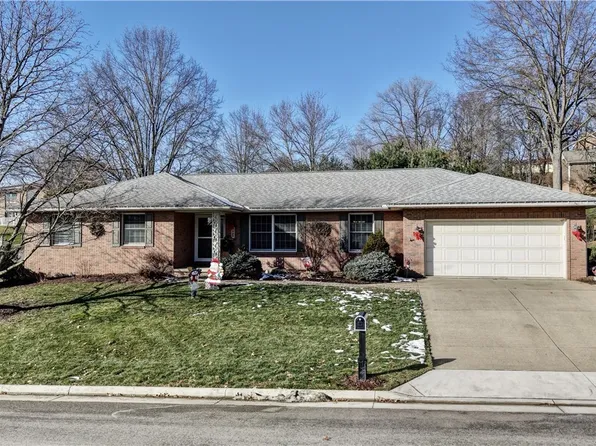 1006 Glen Dr NE, New Philadelphia, OH 44663