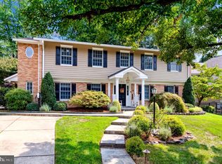 7012 Richard Dr, Bethesda, MD