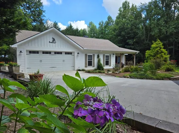 6000 Bridge Creek Rd, Tiger, GA 30576