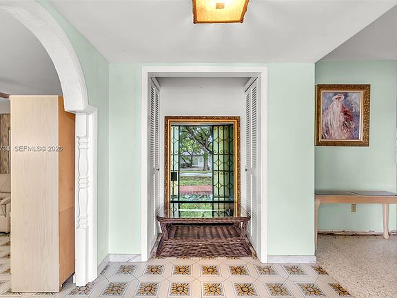 4th image of 7200 Miami Lakeway S