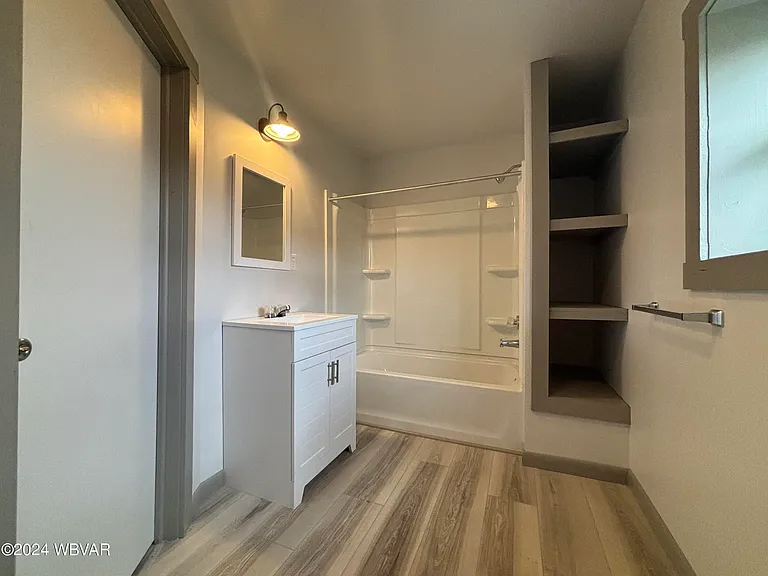 131 S Broad St — Photo 9