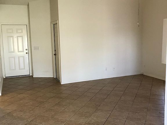 Living area. Vaulted ceilings.