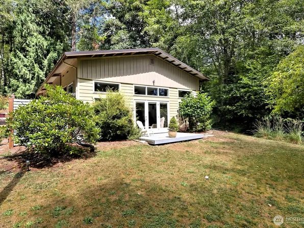 320 E Agate Beach Drive, Shelton, WA 98584