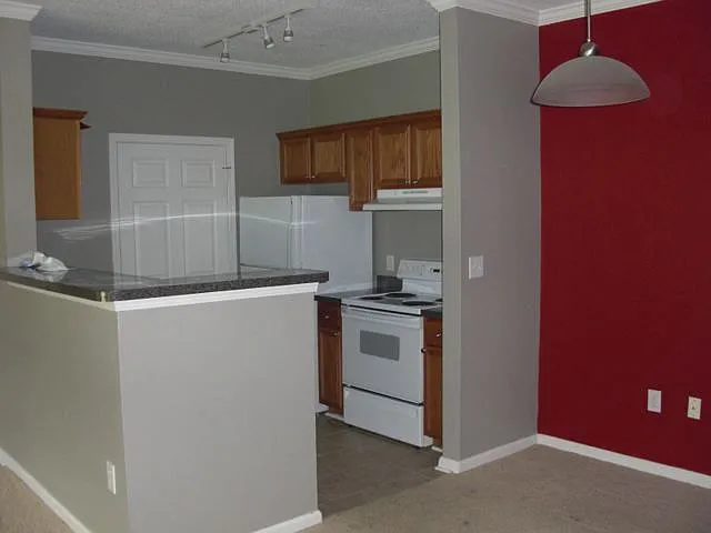 45 Sycamore Ave #712 — Photo 4