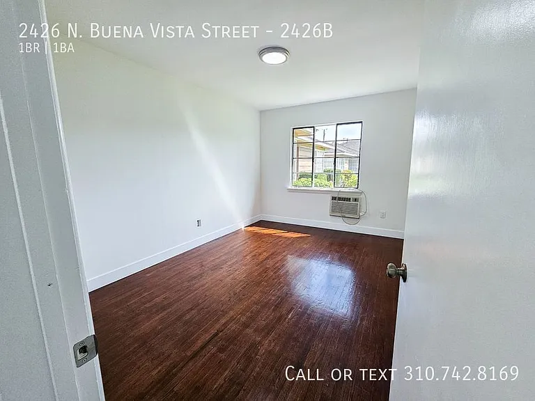 2426 N Buena Vista St #2426B — Photo 21