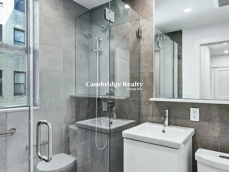 12 Elko St #3T — Photo 9