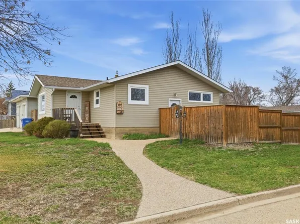 105 Queen STREET, Milestone, SK S0G 3L0