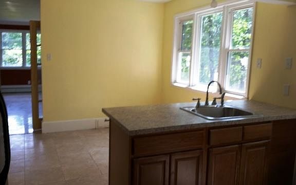 4th image of 9 Edgewood Pl