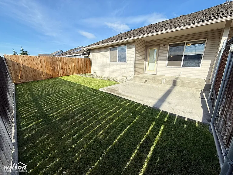 601 & 603 Jade Pl — Photo 8