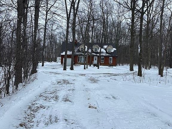 2nd image of 4690 Forest Rd