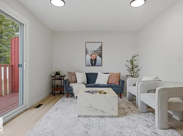 10684 Beaumaris Rd NW, Edmonton, AB T5X 3N4