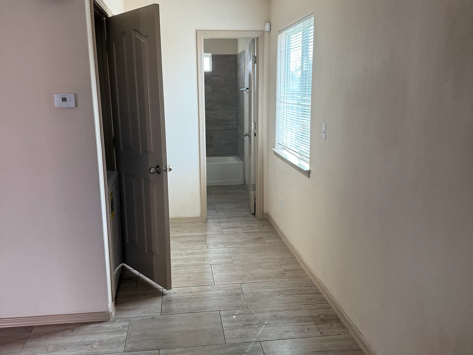 1 bed, 650 sqft, $850 — Photo 3