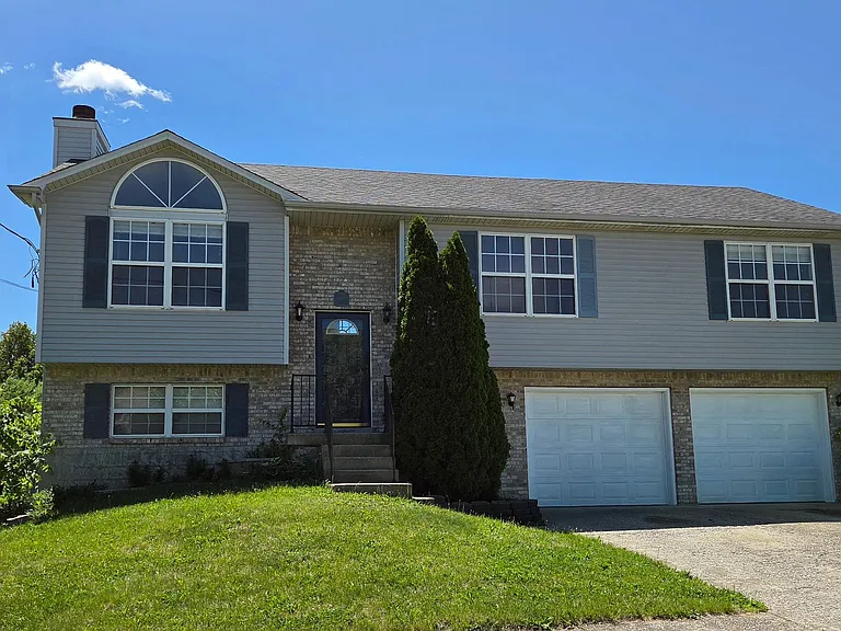 140 Byerly Blvd — Photo 1