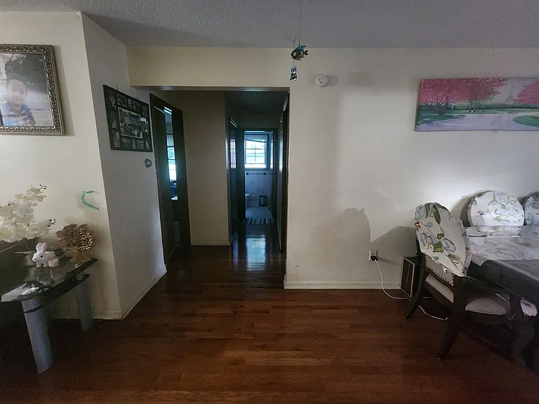 10 Kenaware Ave #1 — Photo 3
