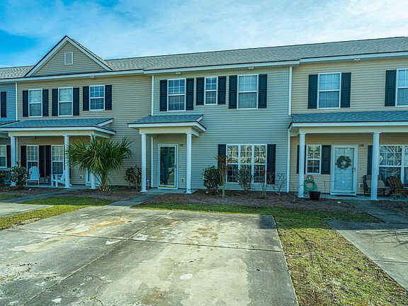 3rd image of 132 Broad River Dr