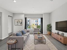 21 Gramercy, Irvine, CA