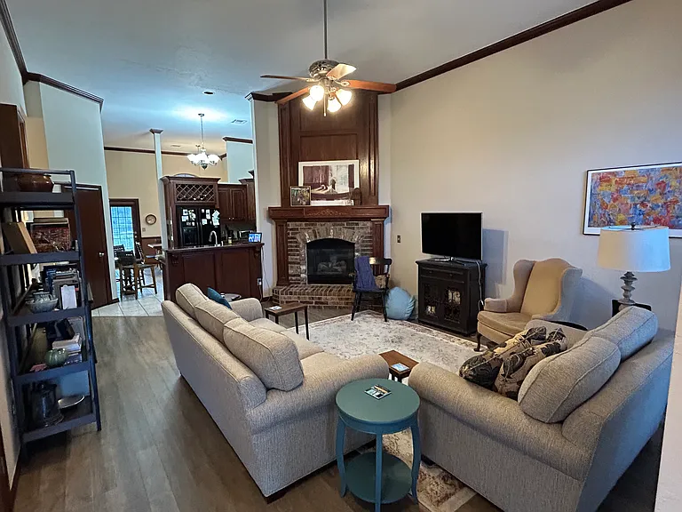 3201 Meadow Ave — Photo 4