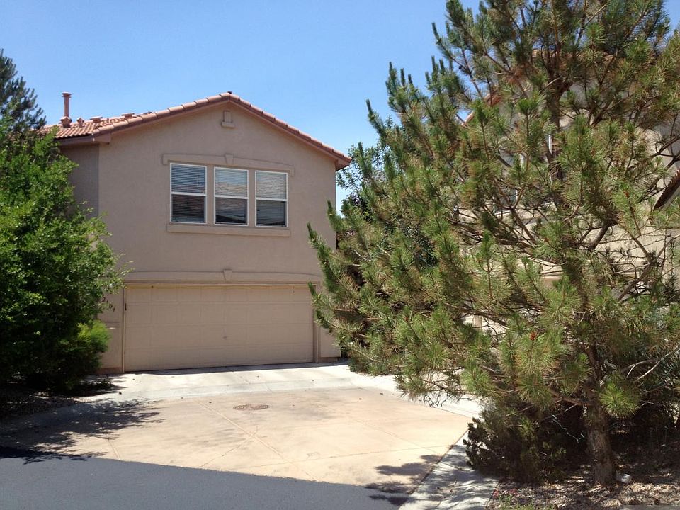1st image of 2109 Altura Verde Ln NE