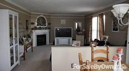 4th image of 701 Esfarms Dr