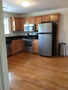 88 Delmont Ave APT 3, Worcester, MA, 01604
