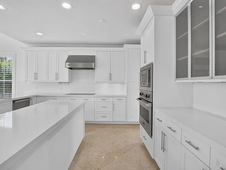 9511 Savona Winds Dr — Photo 25