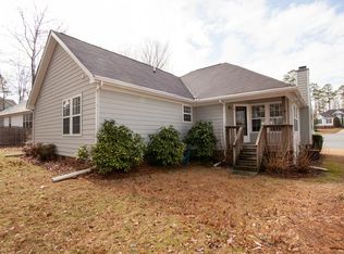 300 Hidden Cellars Dr, Holly Springs, NC 27540