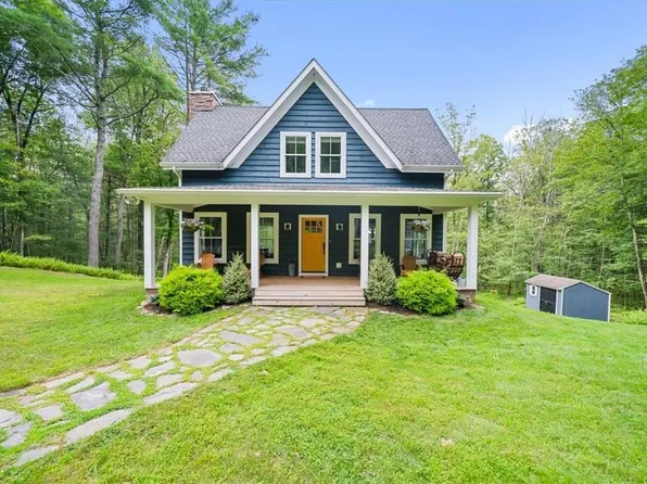 89 Woods Road, Barryville, NY 12719