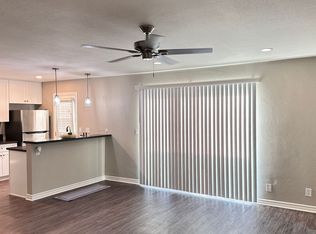 709 E Chestnut Ave APT 102, Santa Ana, CA 92701