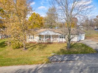 114 Cherry St, Marshall, IL 62441