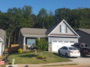 360 Greymark Ln, Boiling Springs, SC 29316